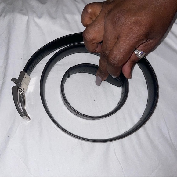 Farah Silver and Brown Leather Belt with Crisscross Design - Picture 4 of 4